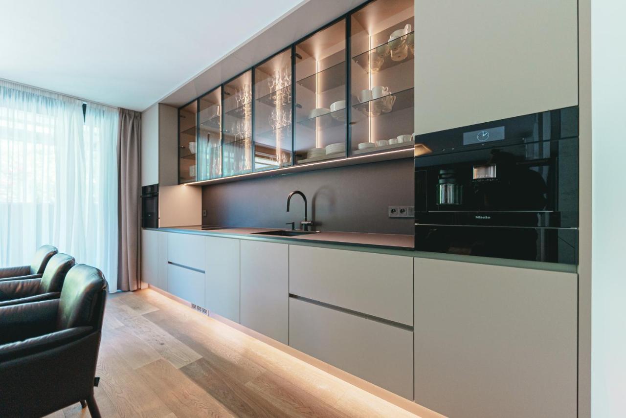 Prague Days - Stylish Apartments With Terrace - Parking - Quiet Area Экстерьер фото